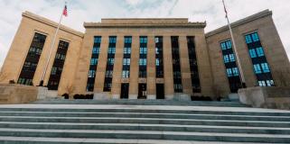 ブライアン・アームストロング氏、DOGEの新たな分野における経済的チャンスを強調