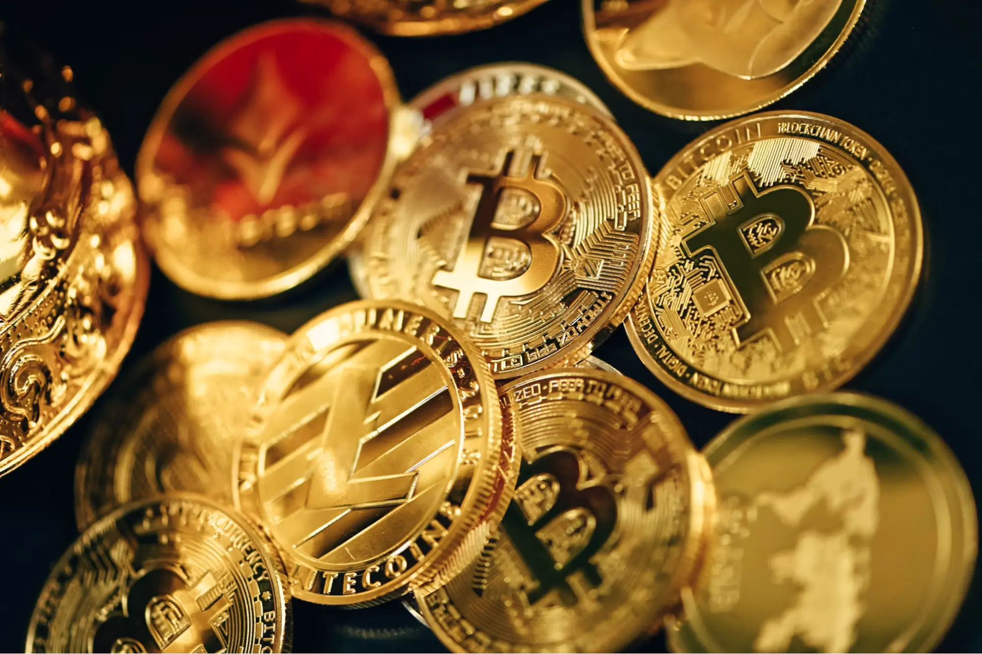 Bitcoin se vend plus de 106 000 $ chez ETH, XRP, SOL et DOGE, voir le petit rappel