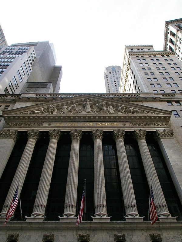 狗狗币、Meme 和机遇：驾驭原始 Meme 代币的波动浪潮