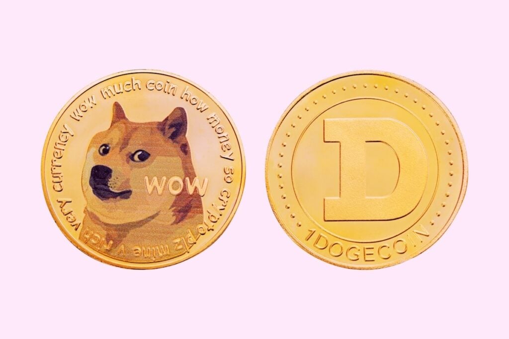 Dogecoin, fermeture américaine et une surtension surprise: que se passe-t-il?