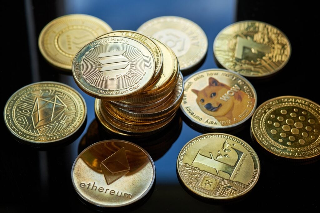 Fartcoin（Fart）は、時価総額でDogecoin（Doge）とShiba Inu（Shib）を上回ります