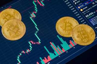 ビットコイン、インフレ、イーサリアム：2025年に暗号ジェットコースターをナビゲートする
