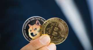 Memecoins Rallye, während Händler auf zwei große Ereignisse warten